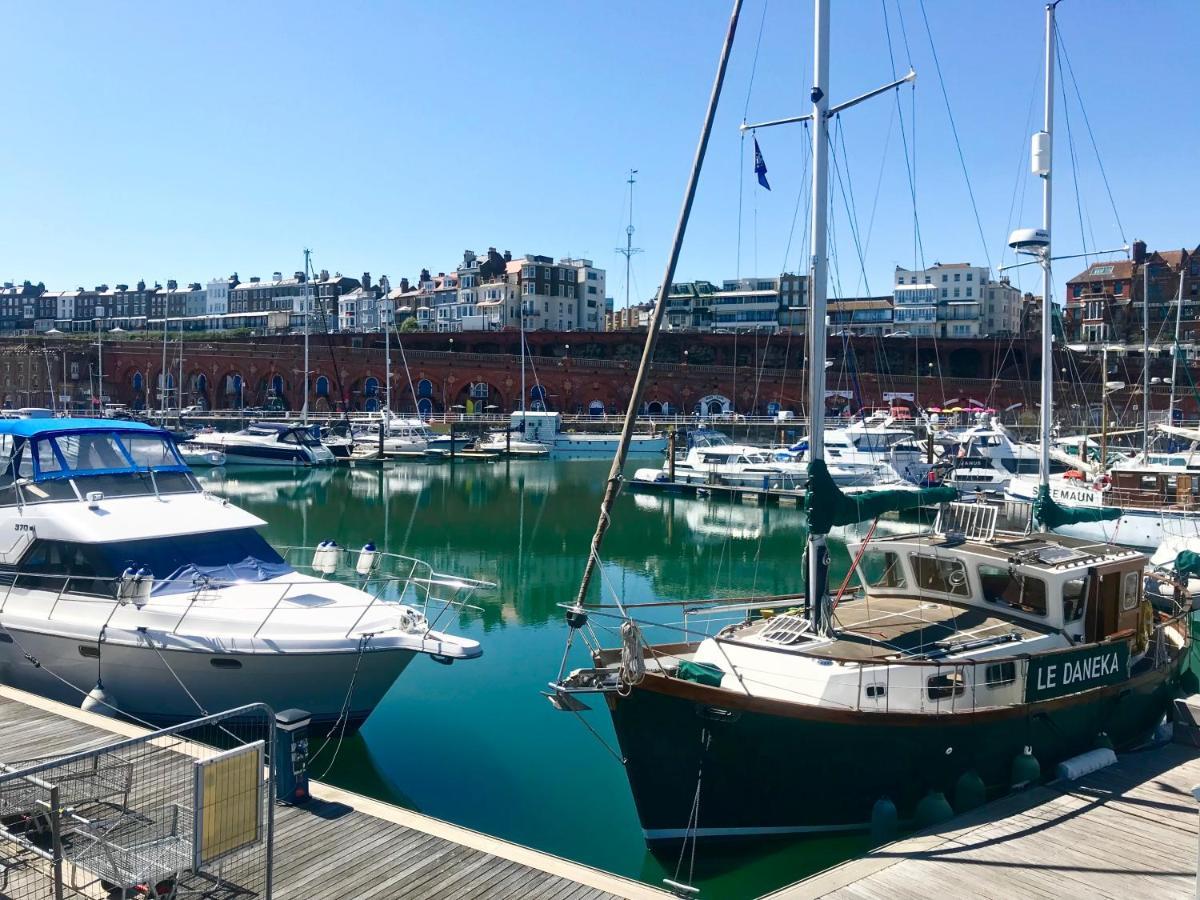 Marina Retreat - Stunning 4 Bedroom, 3 Bathroom House With Harbour Views! Ramsgate Exteriör bild